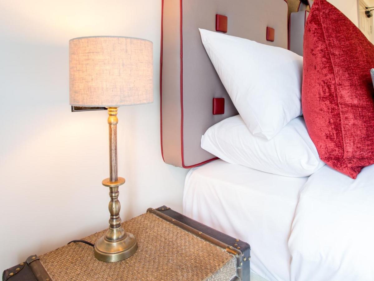 The Cornish Arms Otel Tavistock  Oda fotoğraf